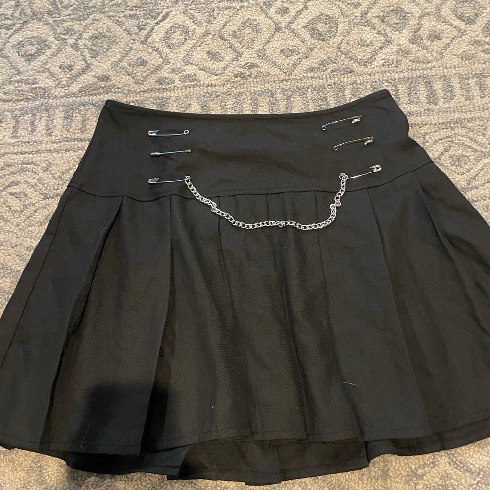 Social collision skirt